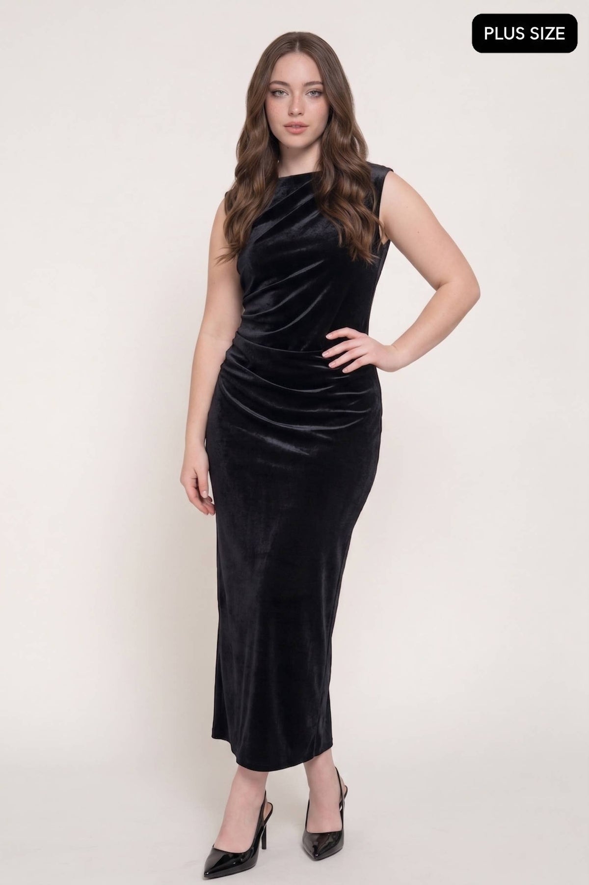 [PLUS SIZE] Sleeveless Crew Neck Ruched Velvet Dress