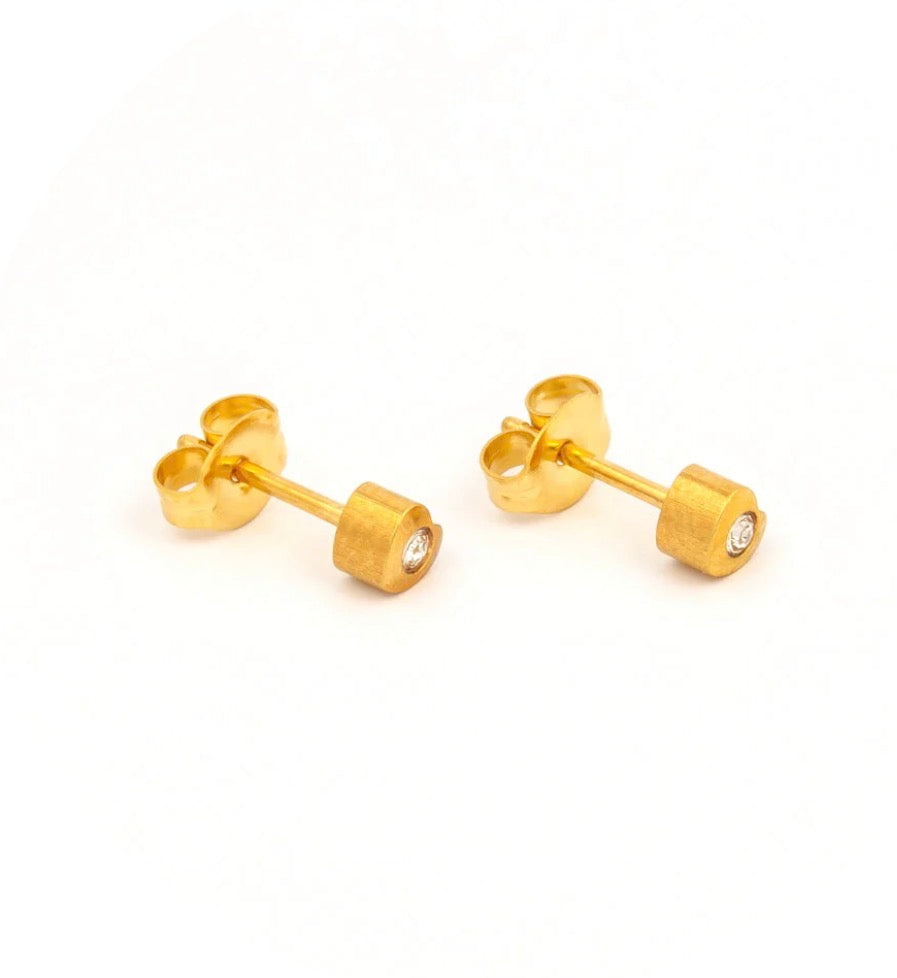 GP 4mm Heartlite Crystal (Sensitive Ear)