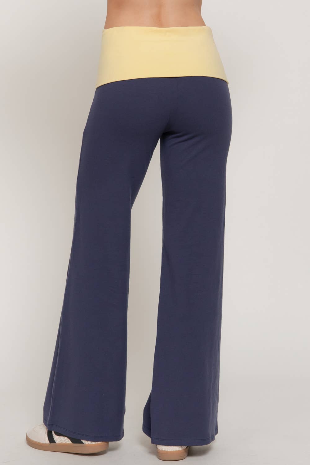 Contrasting Color Folded Waist Yoga Pants