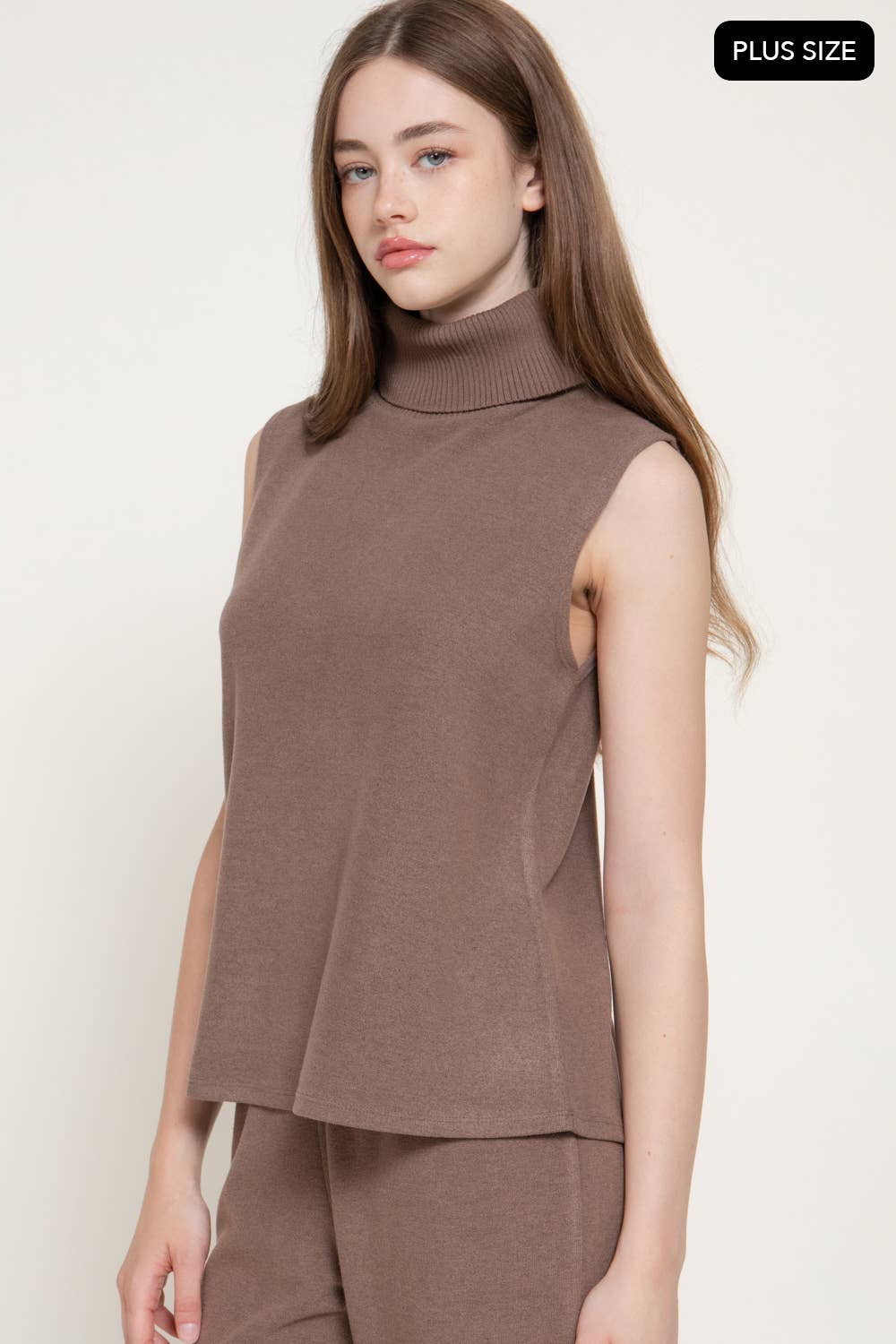 [PLUS SIZE] Sleeveless Turtle Neck Soft Knit Top
