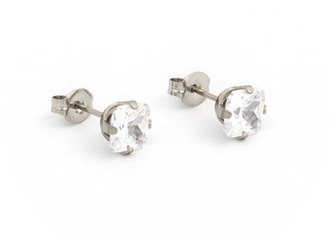6x6mm CZ Princess Cut Stud S/S (Sensitive Ear)