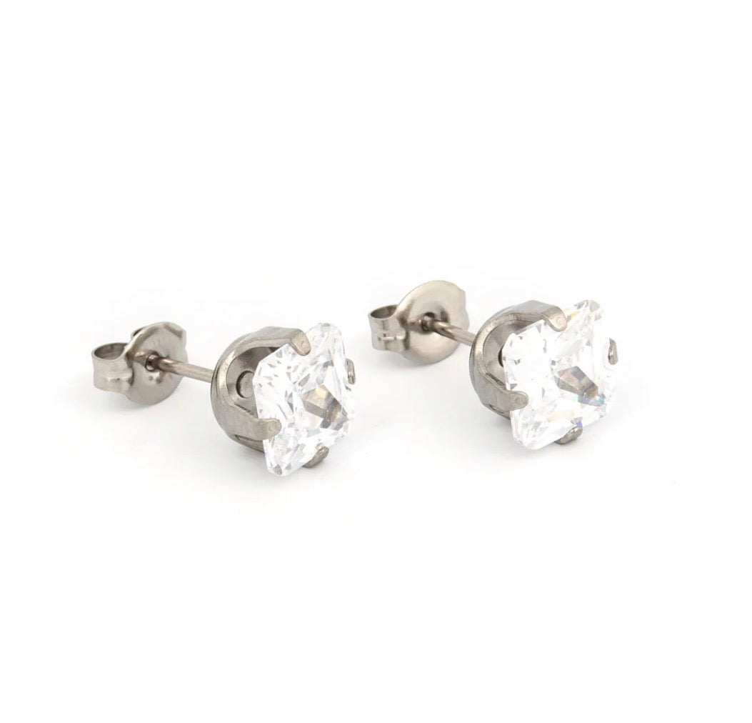 7x7mm CZ Princess Cut Stud S/S (Sensitive Ear)
