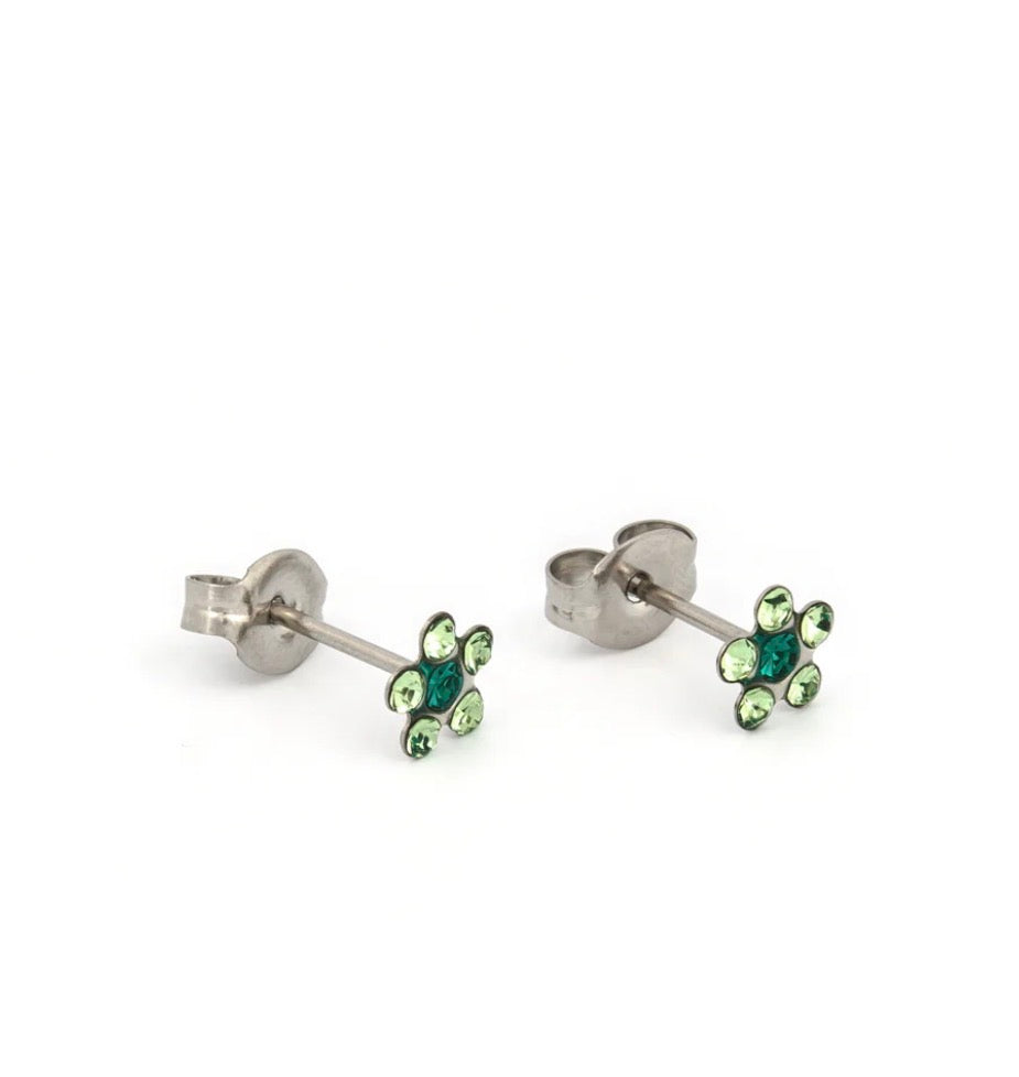 SS Daisy Aug Peridot May Emerald (Sensitive Ear)
