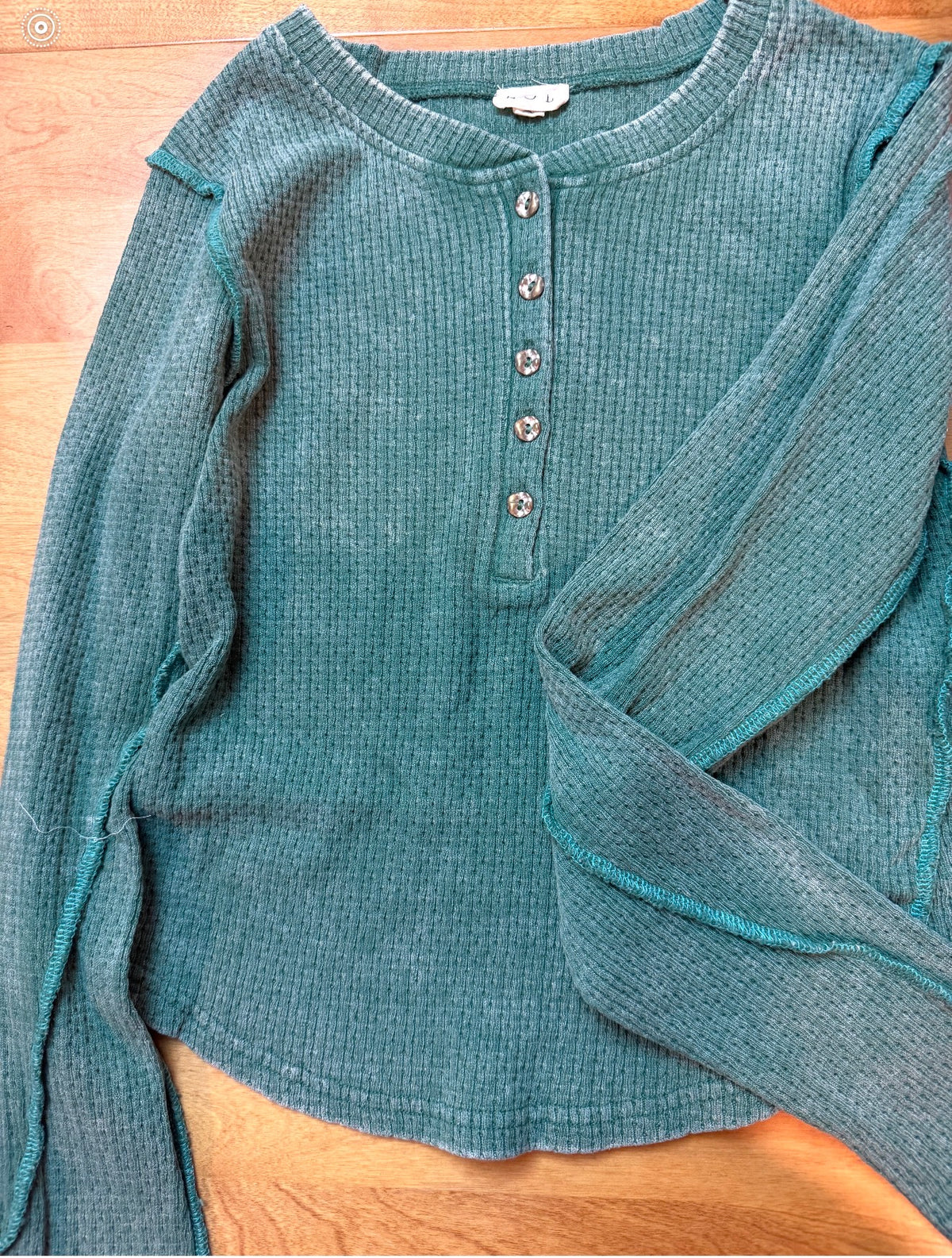 POL Pine Green Long-Sleeve Button-Detail Knit Top