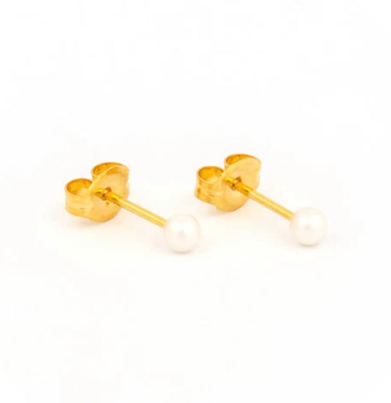 3mm White Pearl Stud G/P (Sensitive Ear)