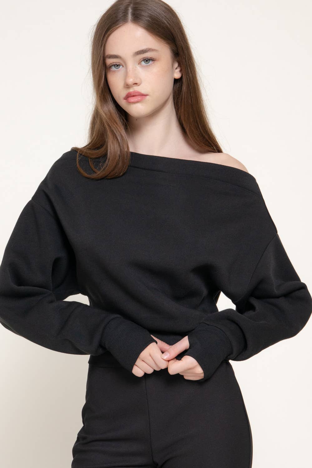 Long Sleeve Off The Shoulder Thumb Hole Inner Fleece Top