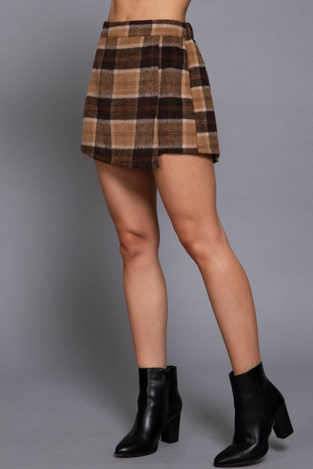 Front Wrap Plaid Short Pants